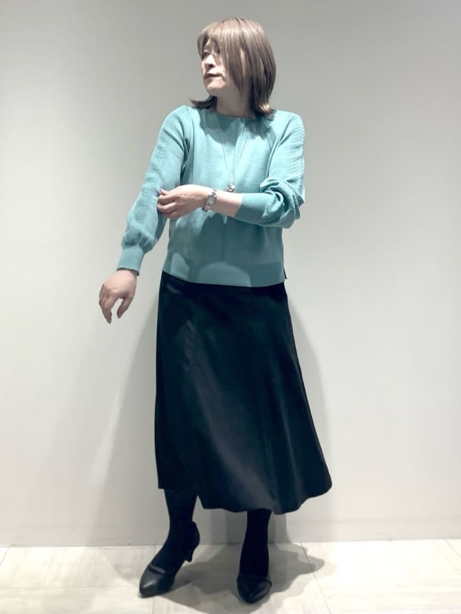 関根さんの「Reflect｜【通勤】スエードライクフレアスカート」を使ったコーディネート
