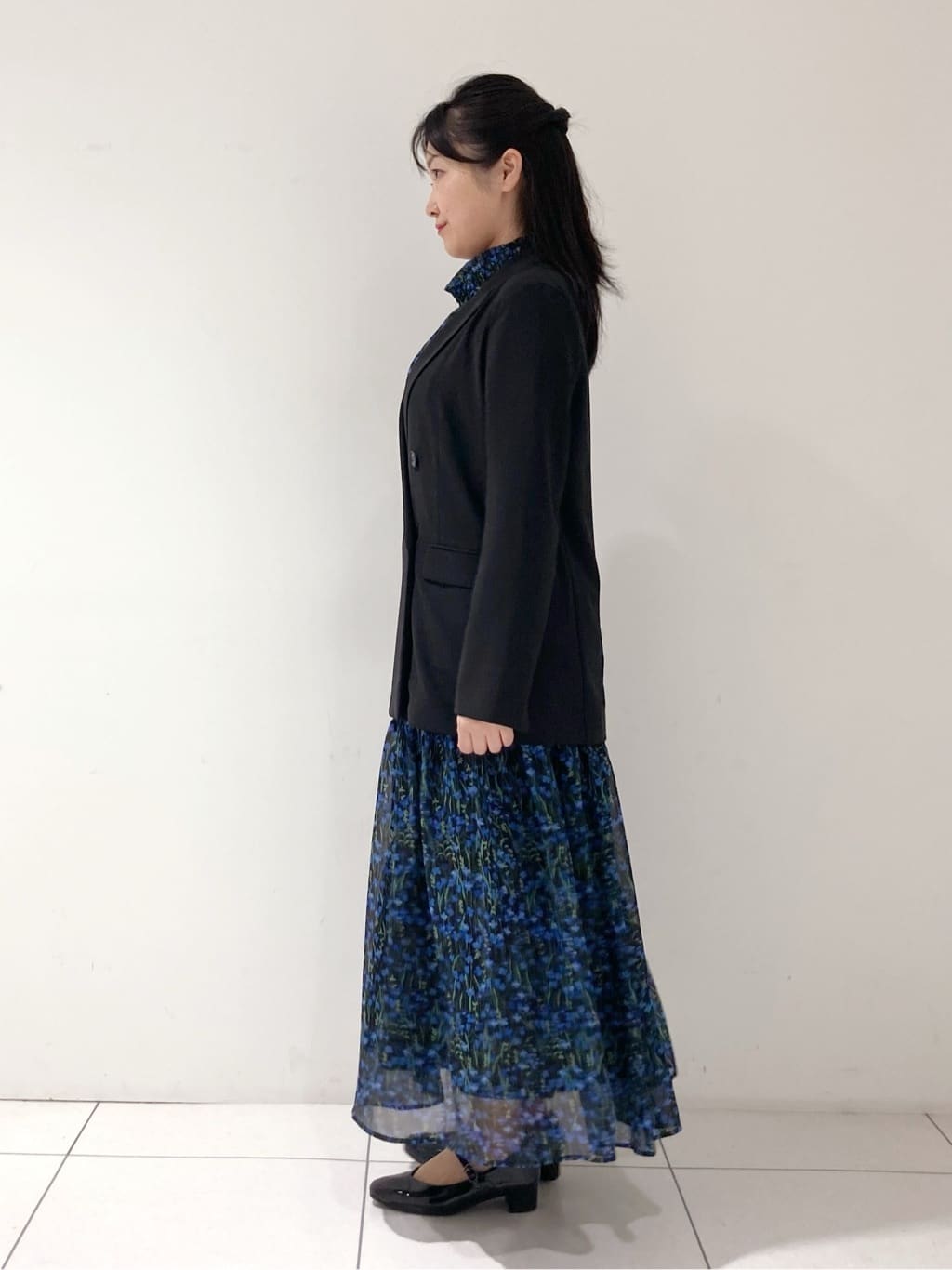 momokoさんの「INDIVI｜【軽く羽織れる！】ダブルジャケット」を使ったコーディネート