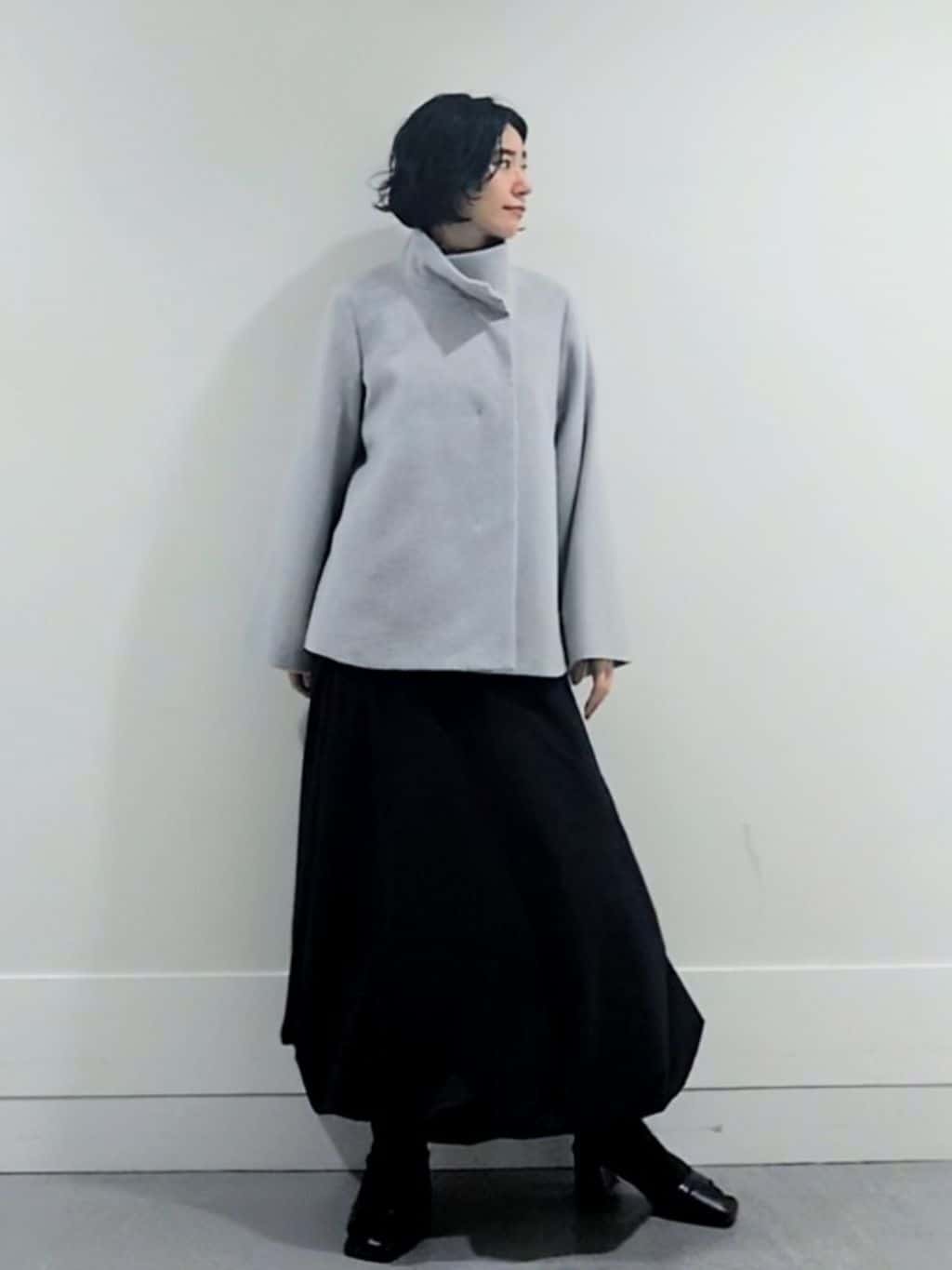 ミズタさんの「UNTITLED｜【着回しが効く／オンオフアウター】ウールショートコート」を使ったコーディネート
