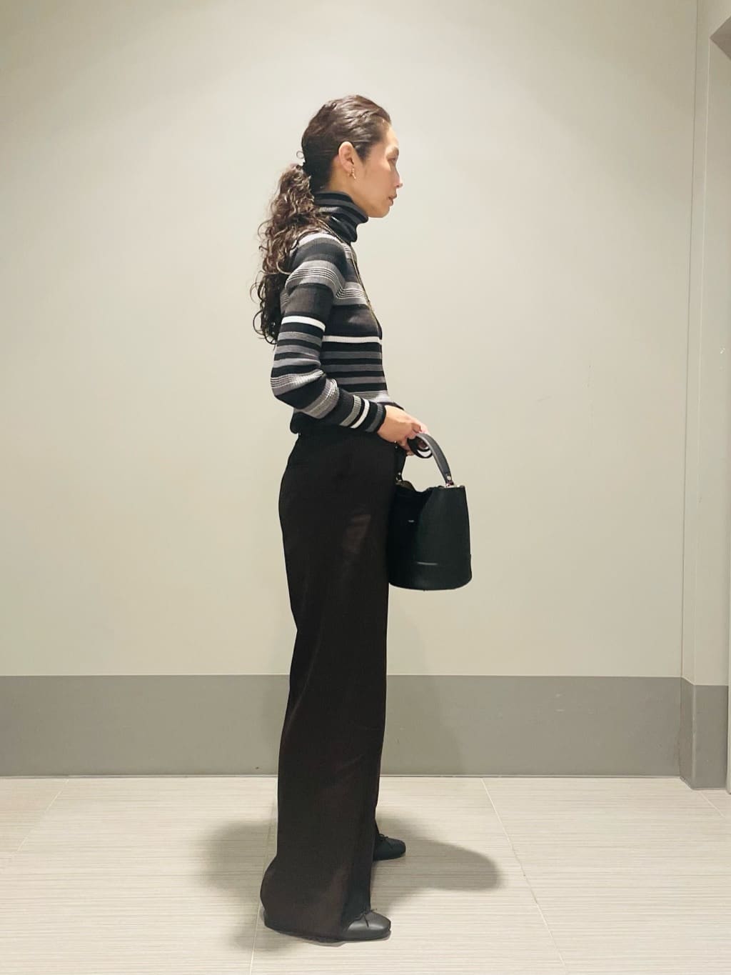 Annさんの「DRESSTERIOR｜シルクブレンドメリノウールリブプルオーバー」を使ったコーディネート