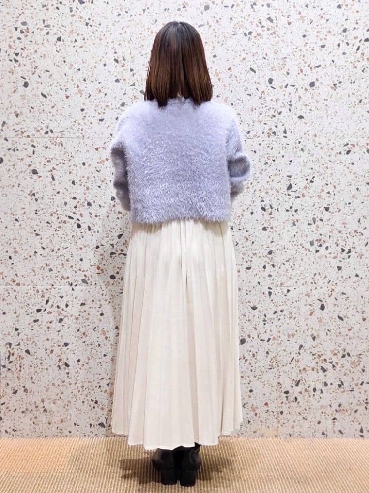 なつみさんの「OPAQUE.CLIP｜シアーハイネックトップス【洗濯機OK】」を使ったコーディネート