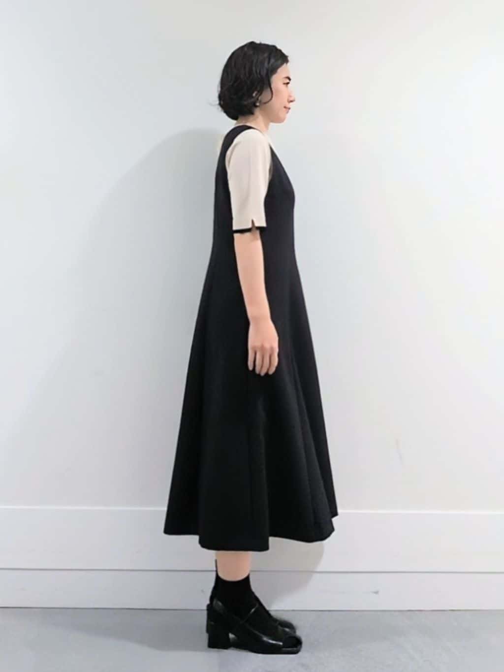ミズタさんの「UNTITLED｜【アンサンブル可/薄手/洗える】5分袖クルーニット」を使ったコーディネート