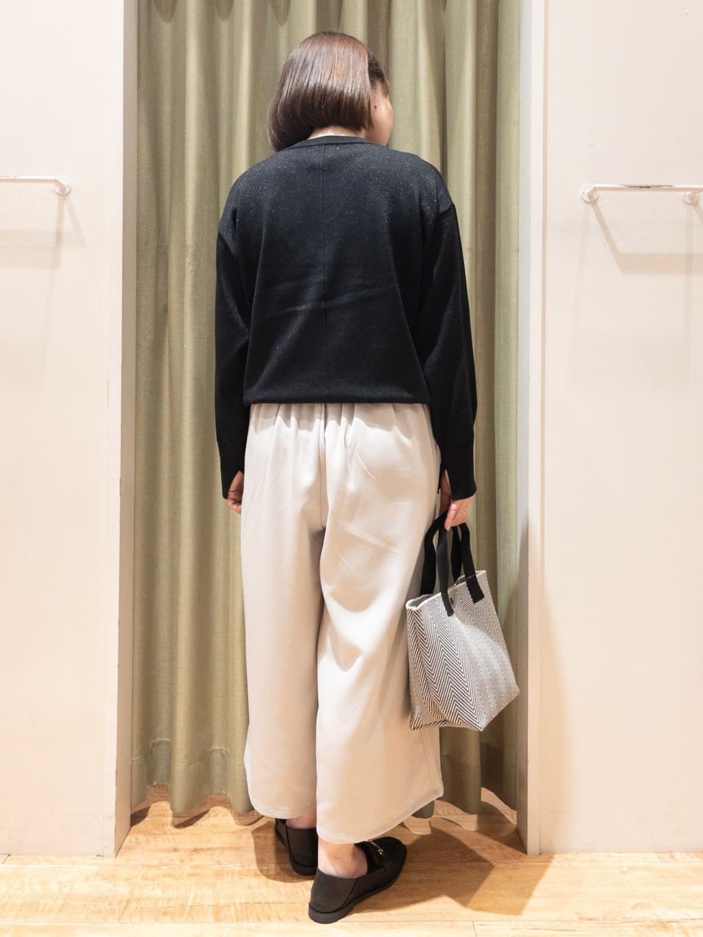 fukuiさんの「SHOO･LA･RUE｜ウエストまわりをすっきり魅せる デザインガウチョパンツ」を使ったコーディネート