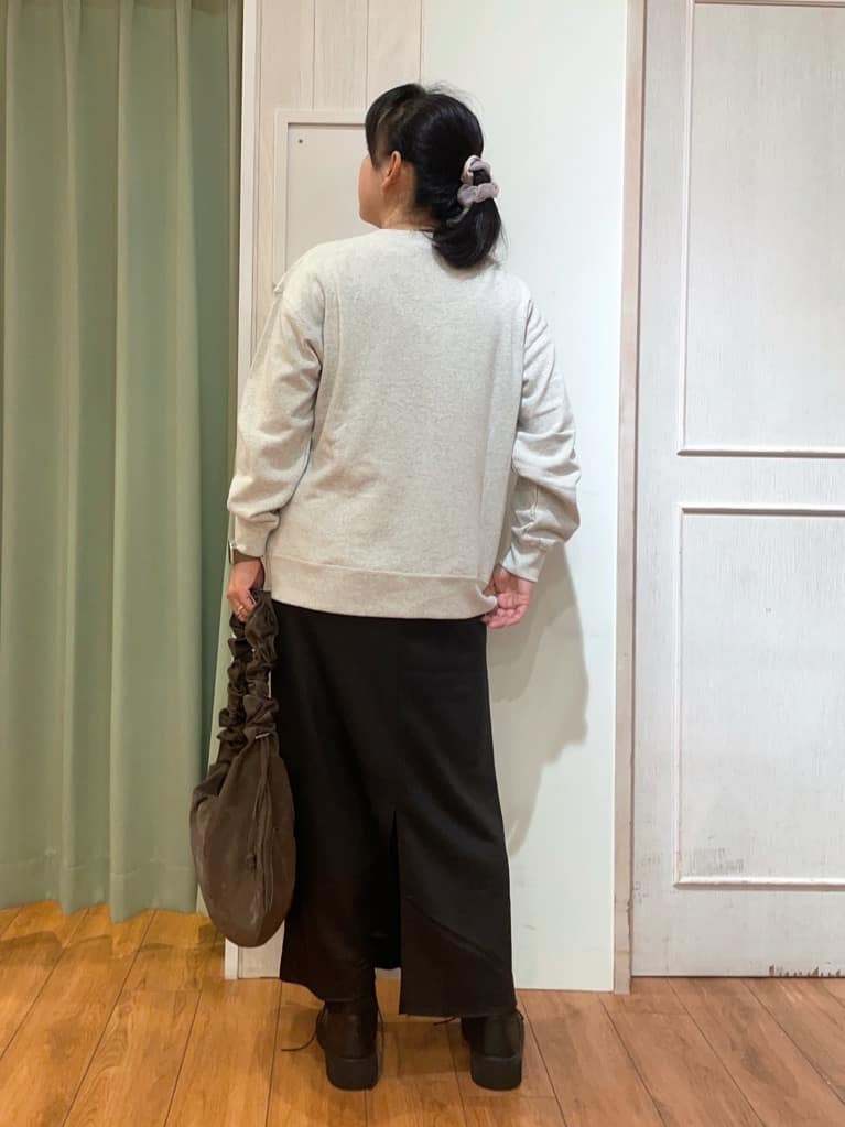 ke-yさんの「SHOO･LA･RUE｜グラフィックアソート裏毛スウェット」を使ったコーディネート