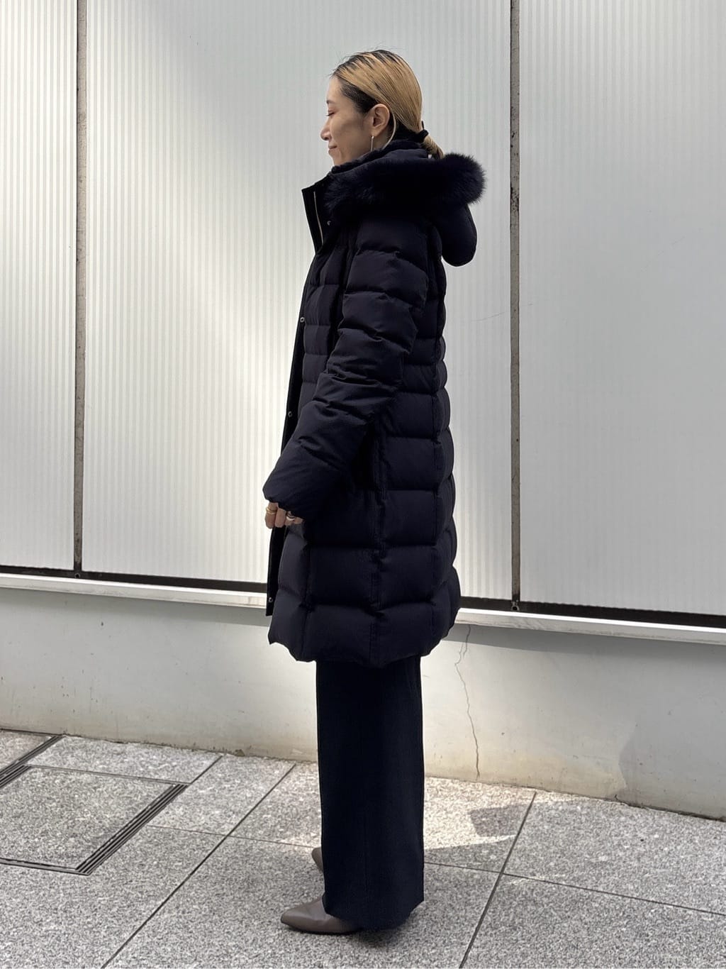 kotakiさんの「INDIVI｜【名品／撥水／抗菌防臭】ロング丈リサイクルダウンコート」を使ったコーディネート