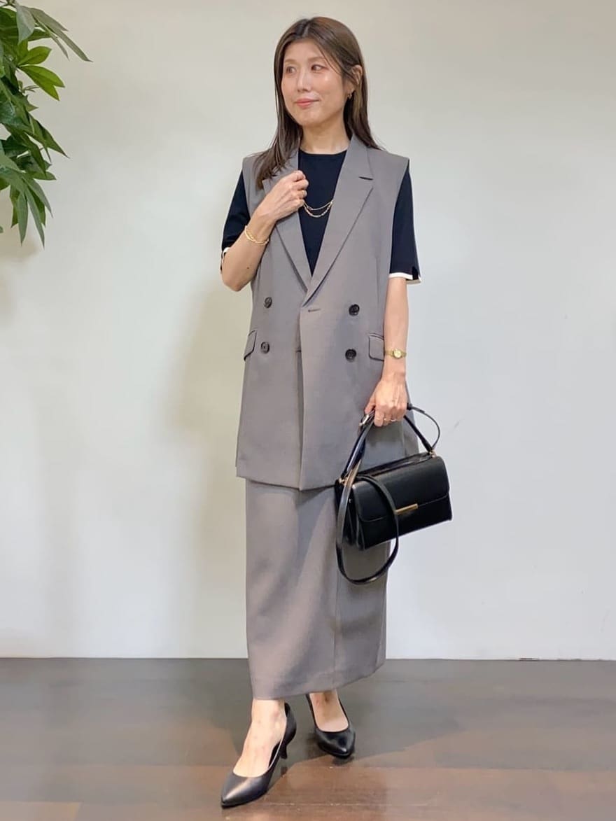 tomoさんの「UNTITLED｜【アンサンブル可/薄手】ベーシッククルーネックカーディガン」を使ったコーディネート