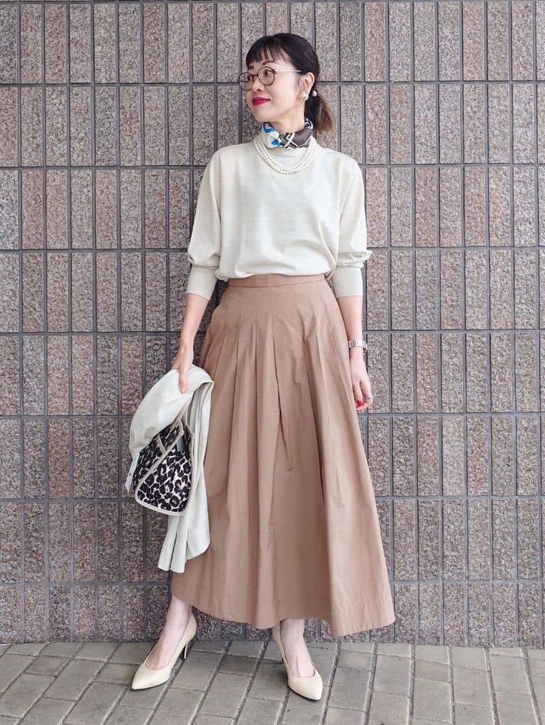 MUTSUKOさんの「UNTITLED｜【アンサンブル可/洗える/ボタンなし】シルクウールカシミヤ 着流しカーディガン」を使ったコーディネート