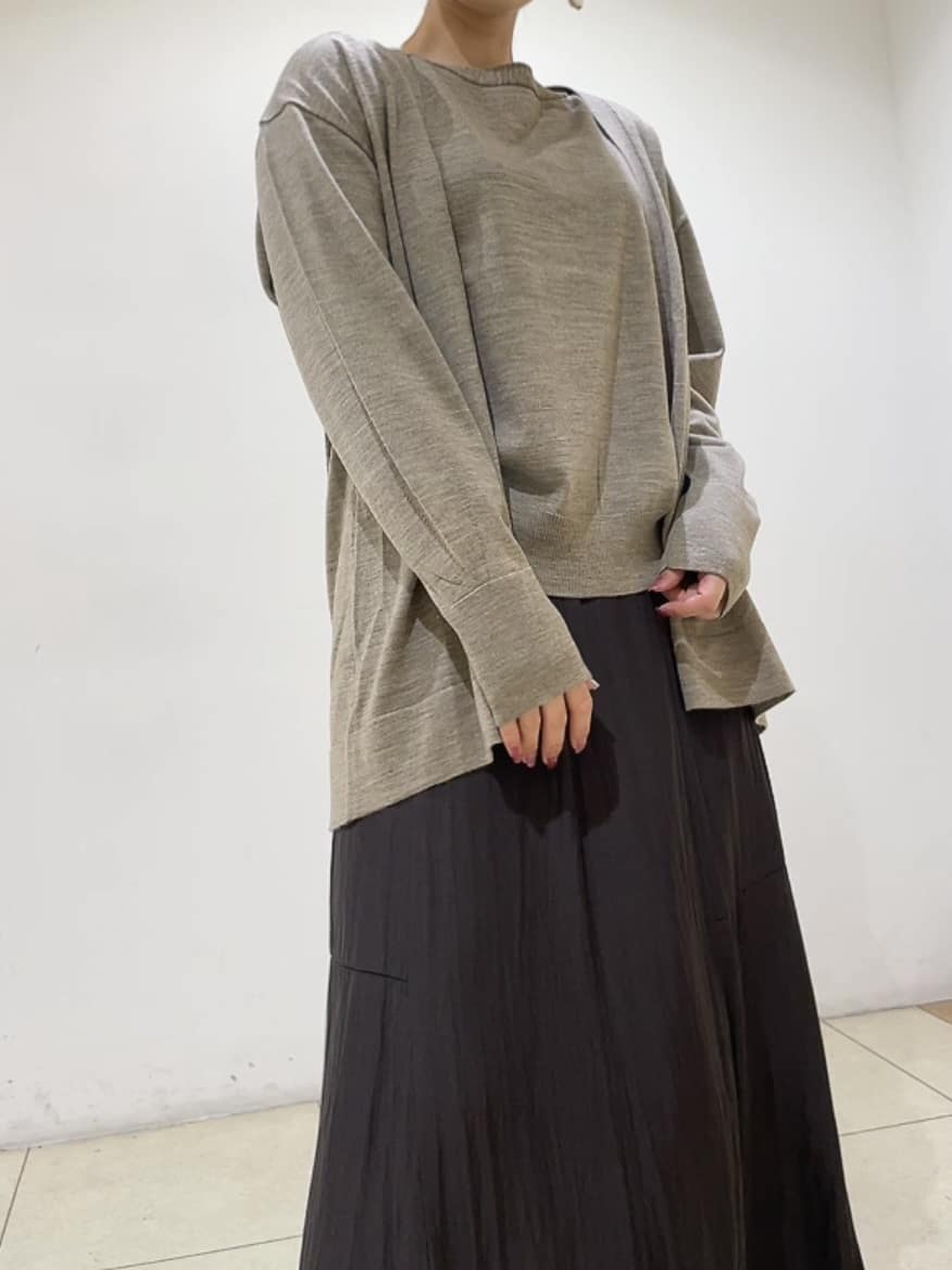 watanabeさんの「UNTITLED｜【アンサンブル可/洗える/ボタンなし】シルクウールカシミヤ 着流しカーディガン」を使ったコーディネート