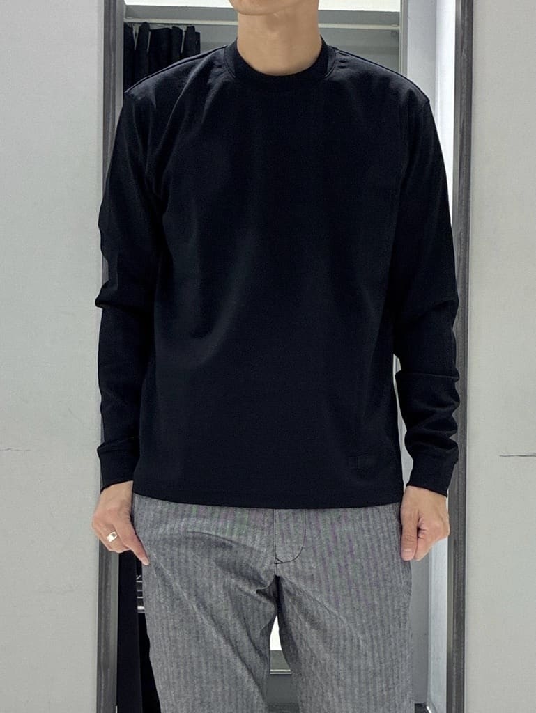 わいずみさんの「TAKEO KIKUCHI｜【抗菌防臭/シーズンレス】シアサッカーギンガムチェック ストレッチシャツ」を使ったコーディネート