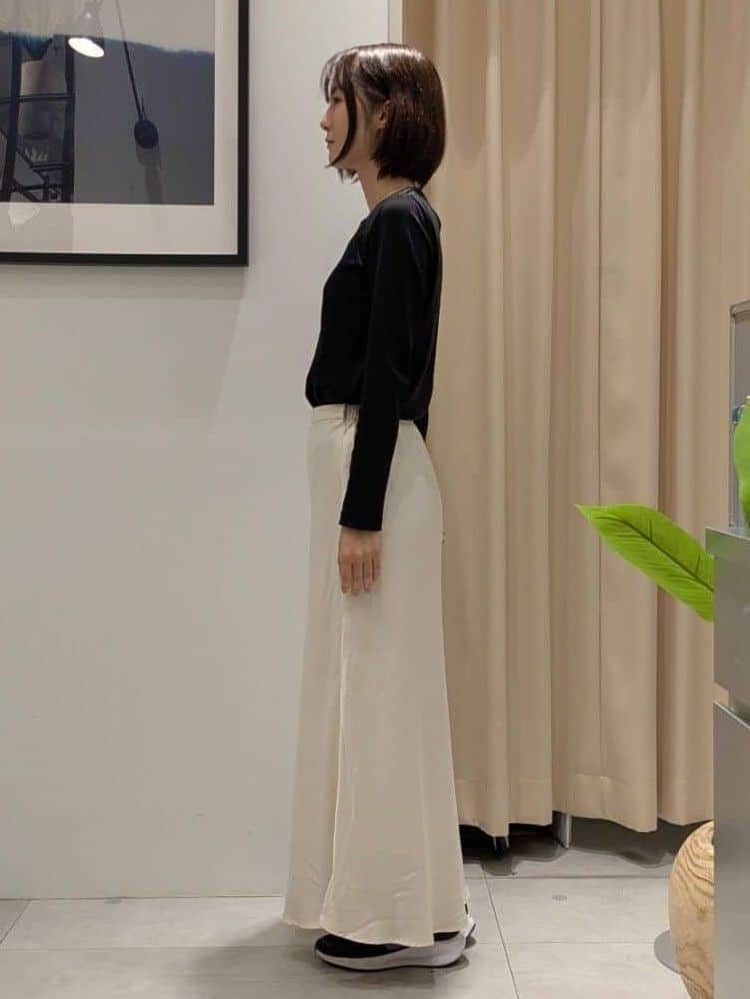 なめさんの「THE SHOP TK｜【ふわふわあったか】フェザーカーディガン」を使ったコーディネート