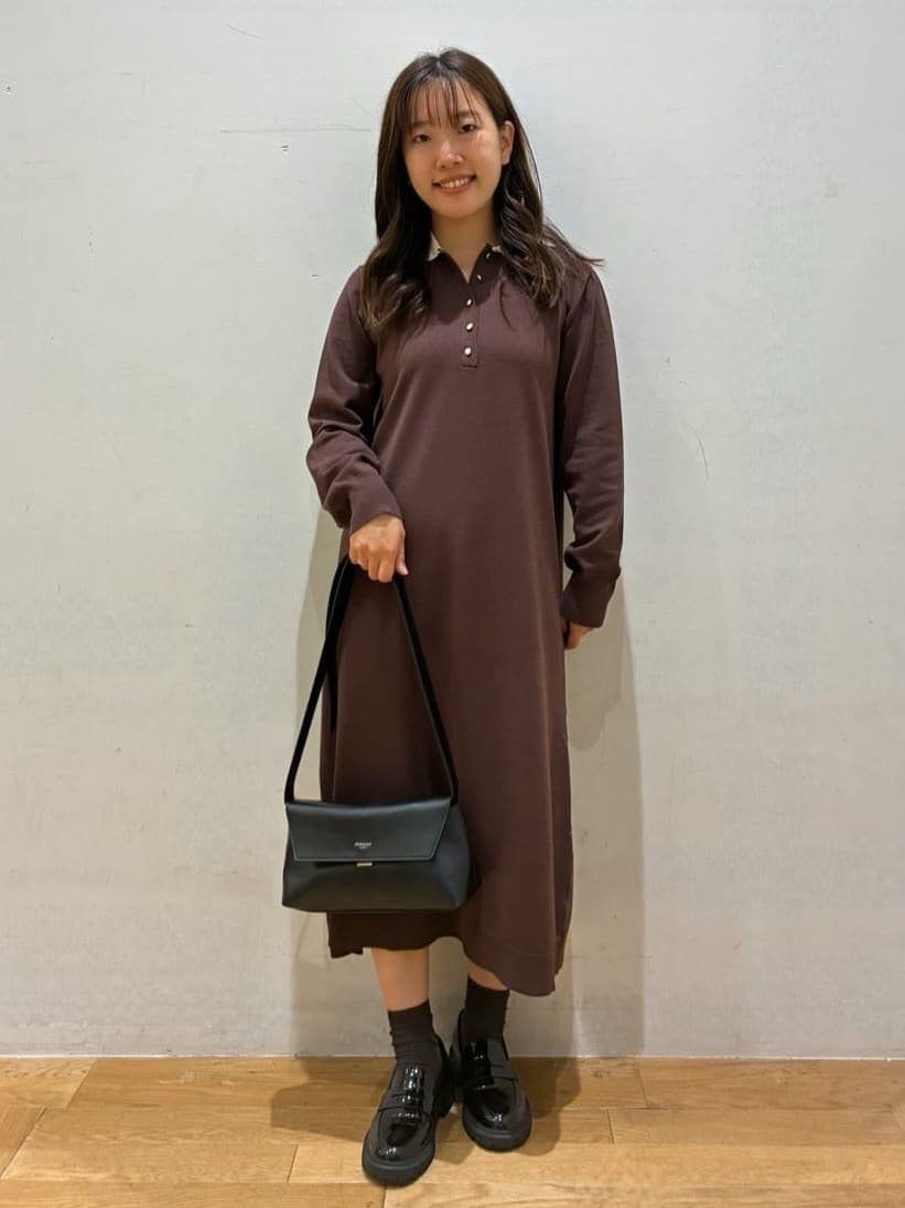 kurumiさんの「OPAQUE.CLIP｜配色ポロ衿ニットワンピース【洗濯機OK】」を使ったコーディネート