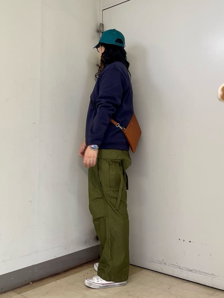 iwさんの「TAKEO KIKUCHI｜【尾州織】ブリスタ Vネック カットソー」を使ったコーディネート