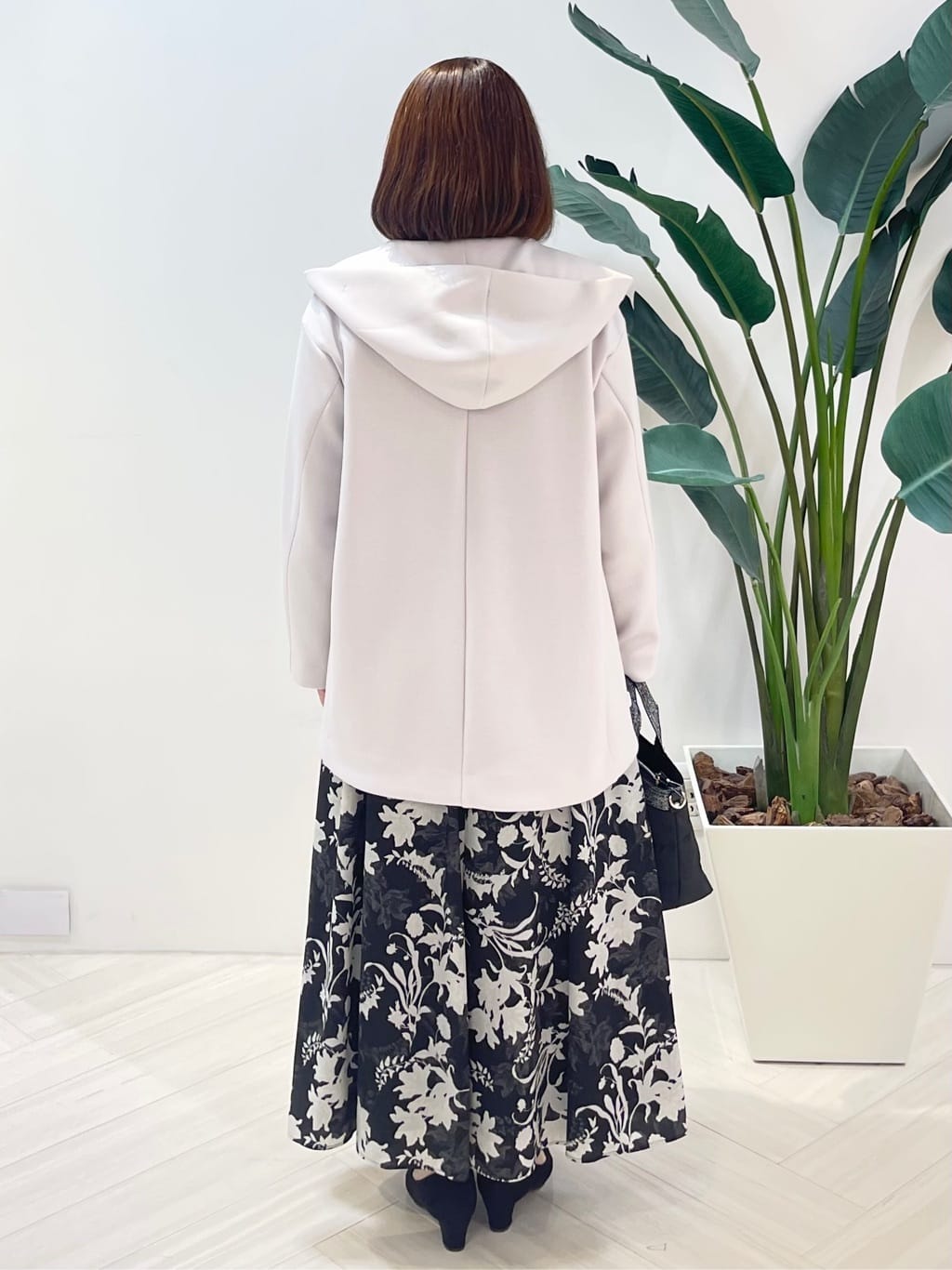 Tomoさんの「UNTITLED｜【軽羽織り】フーディーライトコート」を使ったコーディネート