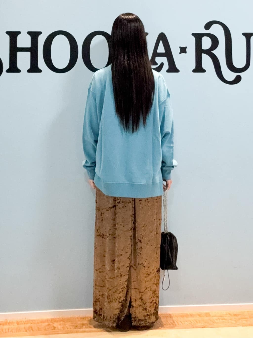 kahoさんの「SHOO･LA･RUE｜グラフィックアソート裏毛スウェット」を使ったコーディネート