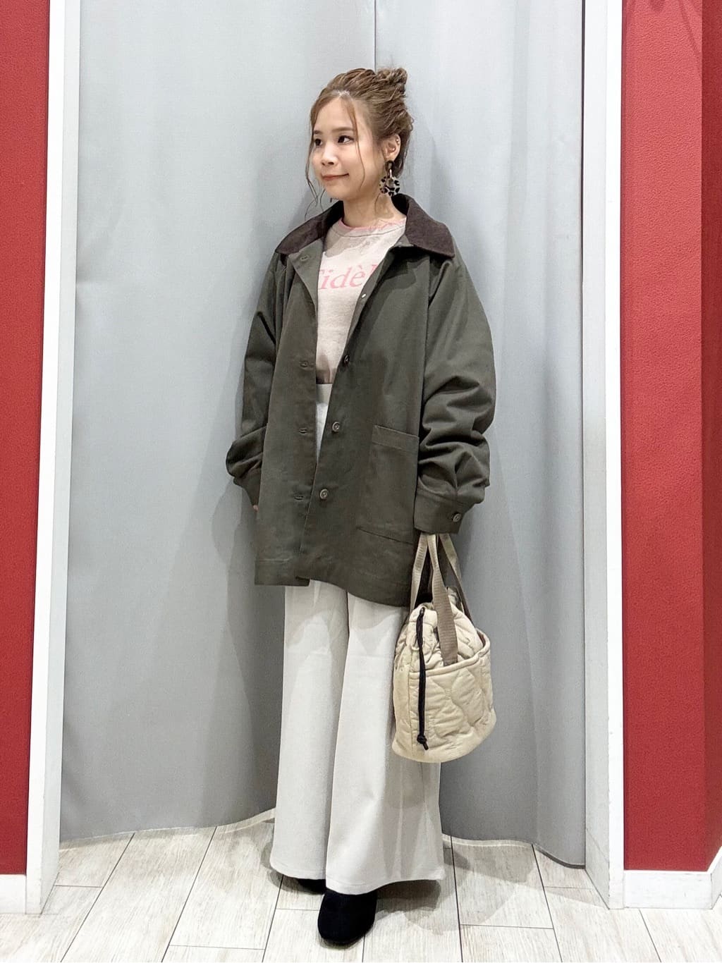 shioさんの「SHOO･LA･RUE｜【S-LL】オーバーシルエットでこなれ感 襟コール カバーオール」を使ったコーディネート