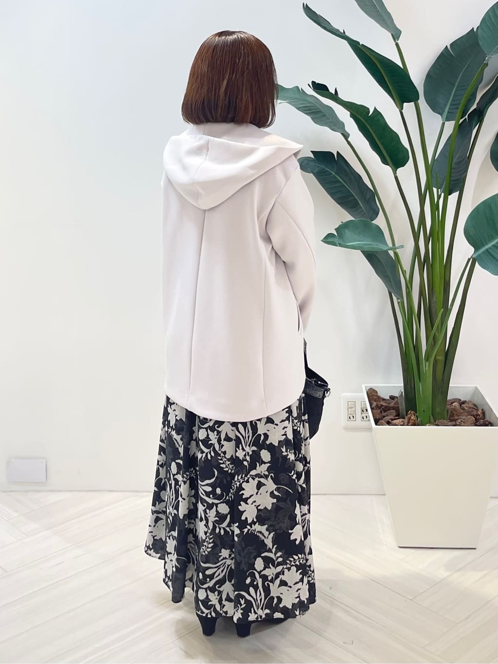 Tomoさんの「UNTITLED｜【軽羽織り】フーディーライトコート」を使ったコーディネート