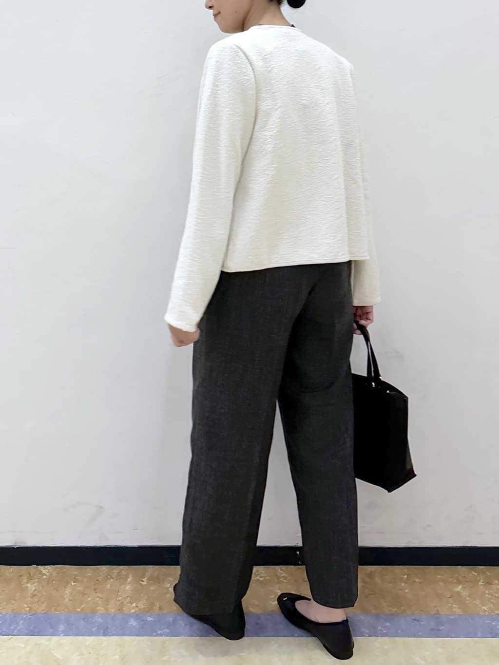akariさんの「index｜ストレッチノーカラーブルゾン【洗濯機OK】」を使ったコーディネート