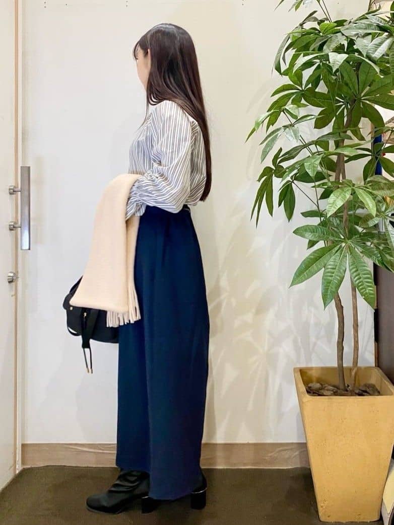 AYUMIさんの「SHOO･LA･RUE｜【S-LL】キャンディースリーブが女性らしい マルチストライプブラウス」を使ったコーディネート