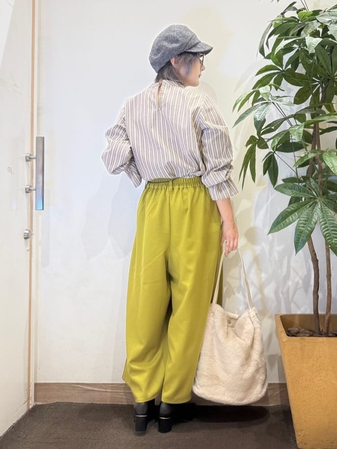 misakiさんの「SHOO･LA･RUE｜【S-LL】キャンディースリーブが女性らしい マルチストライプブラウス」を使ったコーディネート