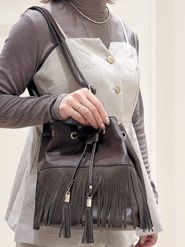MIYUさんの「grove｜【カセット服】主役級キャミビスチェ」を使ったコーディネート