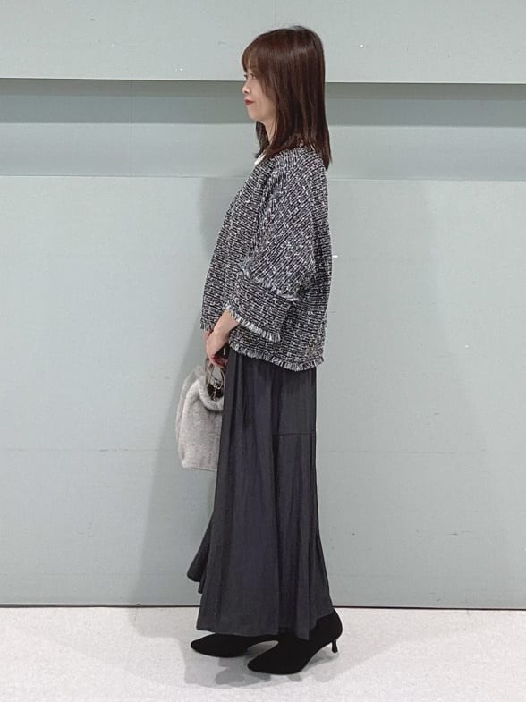 makiさんの「UNTITLED｜【きれいめ／体型カバー】ツイードドルマントップス」を使ったコーディネート
