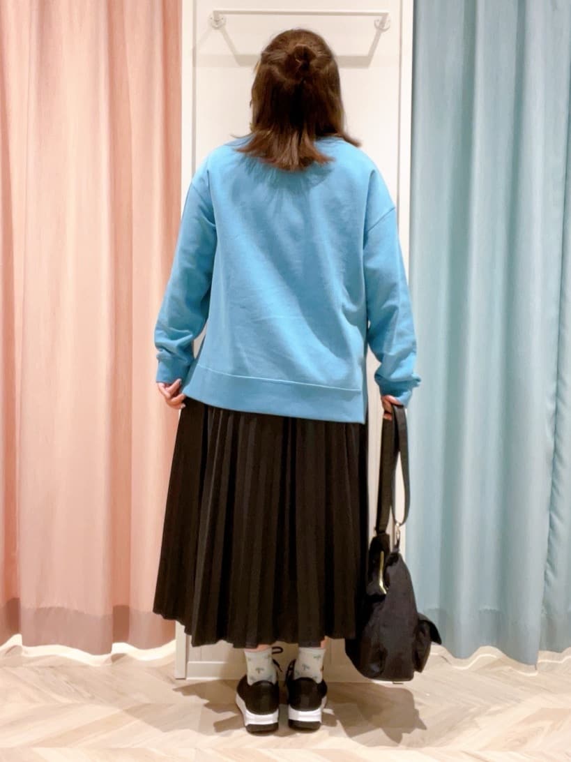 kitaさんの「SHOO･LA･RUE｜グラフィックアソート裏毛スウェット」を使ったコーディネート