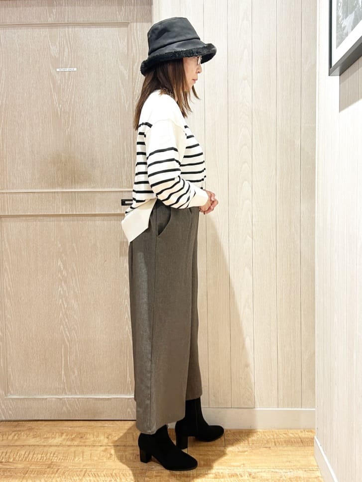 yukaさんの「SHOO･LA･RUE｜ウエストまわりをすっきり魅せる デザインガウチョパンツ」を使ったコーディネート