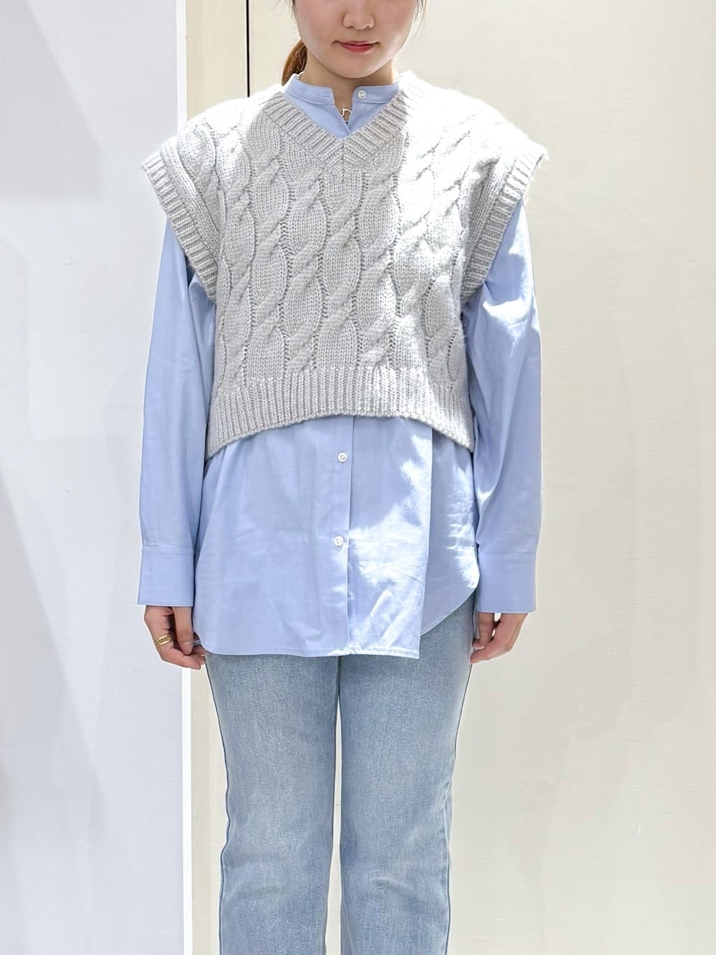 sayaさんの「OPAQUE.CLIP｜ケーブルローゲージベスト【洗濯機OK】」を使ったコーディネート