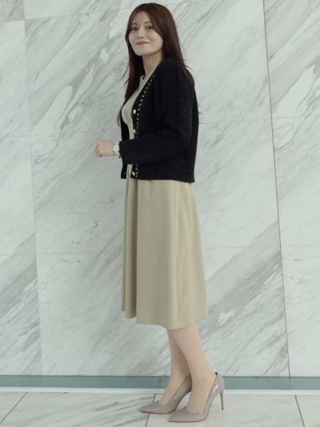 sayaさんの「COUP DE CHANCE｜【手洗い可／日本製】タックデザインワンピース」を使ったコーディネート