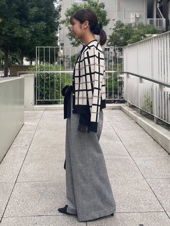 abeさんの「Couture brooch｜フェイクファーチェーンバッグ」を使ったコーディネート