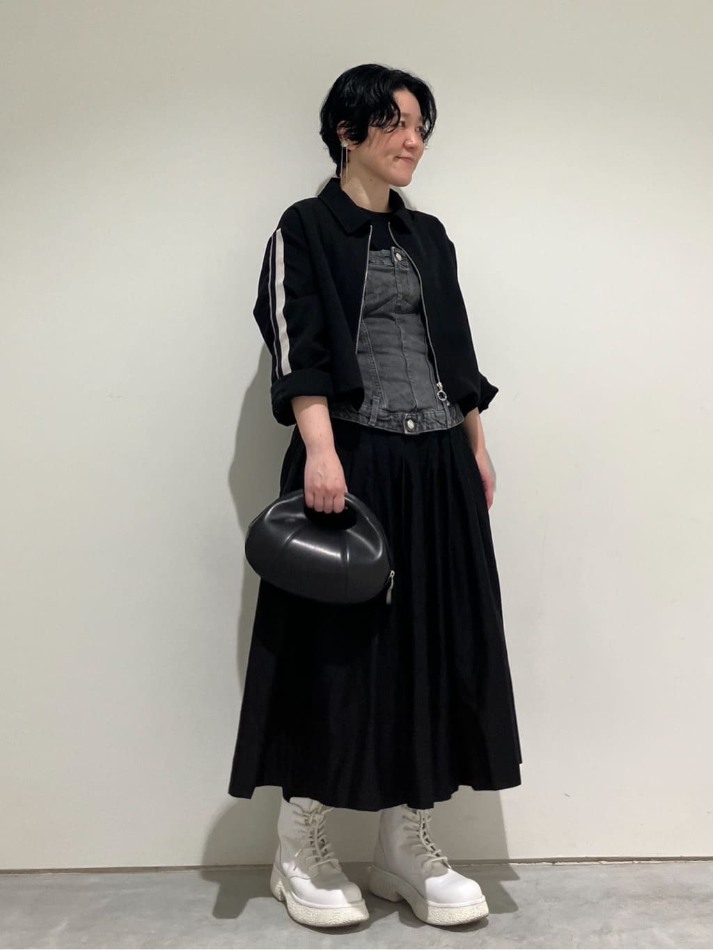 Cさんの「HIROKO HAYASHI｜◆LEO(レオ)クロワッサンバッグM」を使ったコーディネート