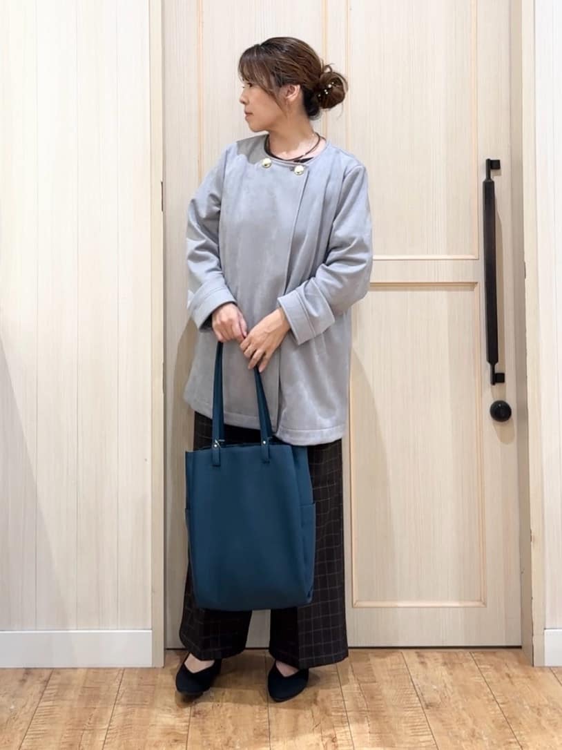 Y O k Oさんの「SHOO･LA･RUE｜【S-LL】上品さを纏う やわらかフェイクスエード ミドル丈ブルゾン」を使ったコーディネート