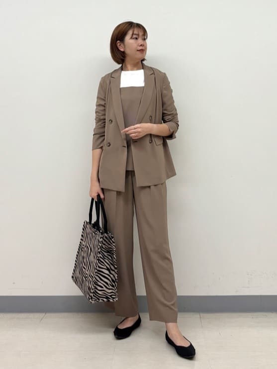 まいこさんの「INDIVI｜【着心地◎！】タックワイドパンツ」を使ったコーディネート