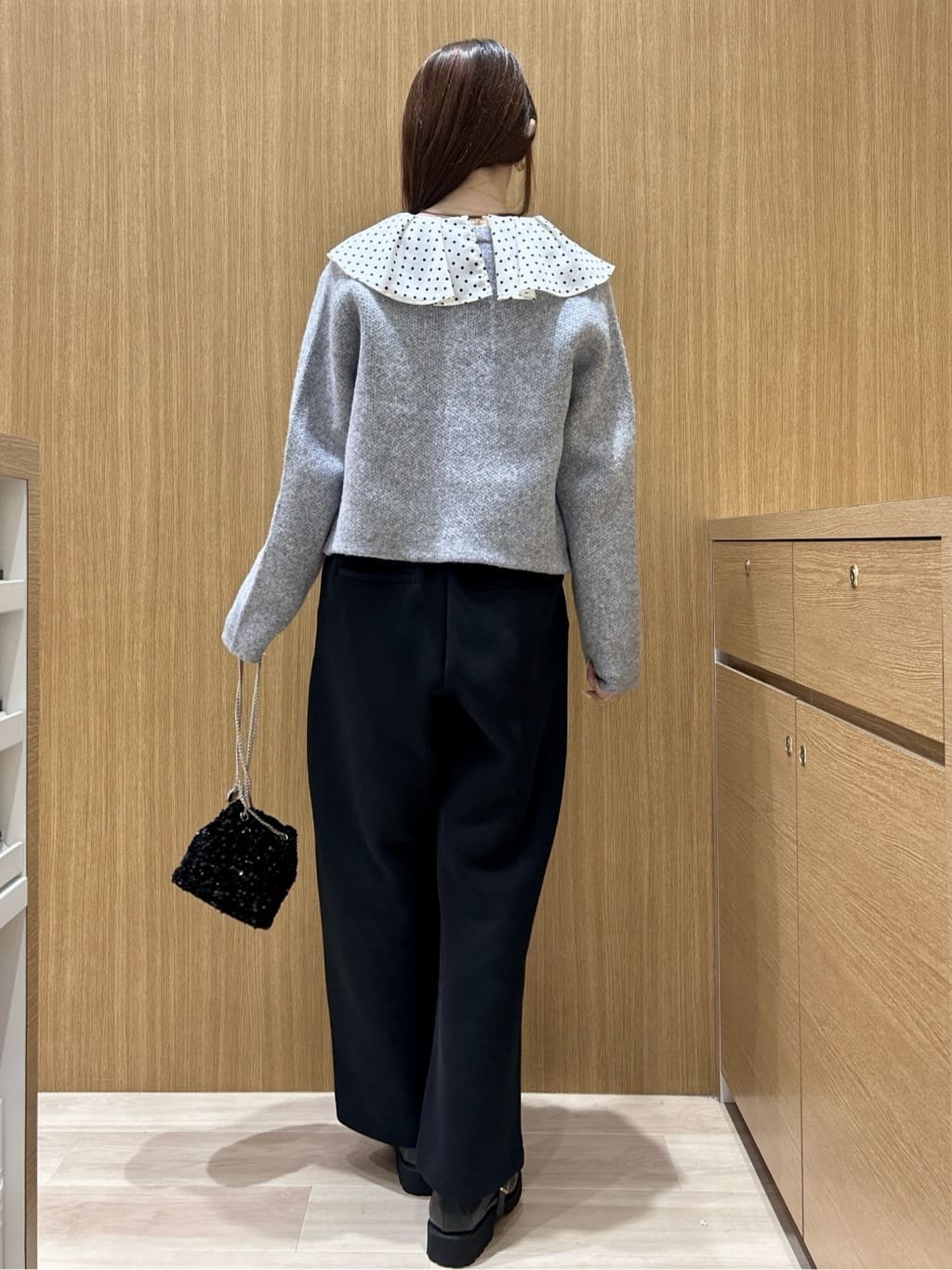 maiさんの「OPAQUE.CLIP｜イージーカーブワイドパンツ【洗濯機OK】」を使ったコーディネート