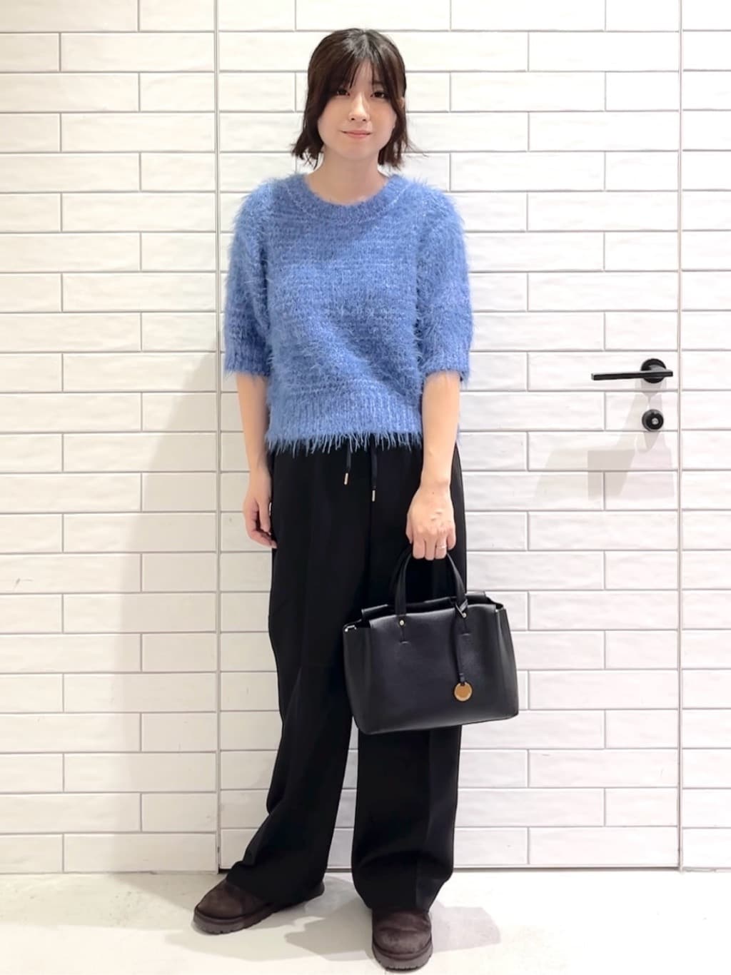 しおりさんの「OPAQUE.CLIP｜フェザーヤーンニット【洗濯機OK／抗ピル】」を使ったコーディネート
