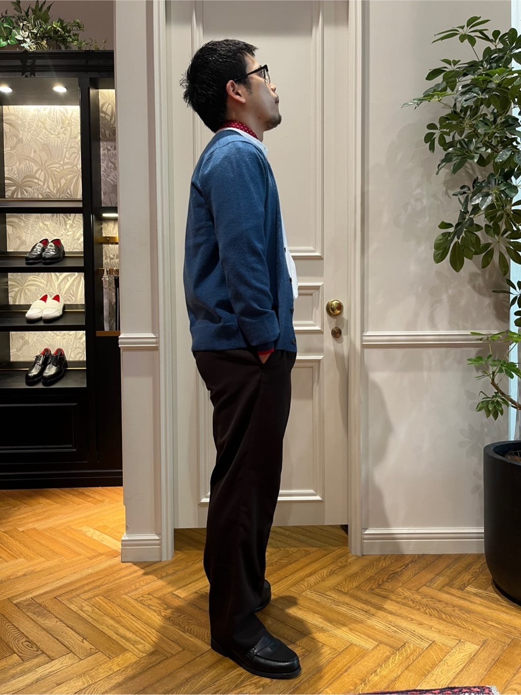Tokuさんの「DRESSTERIOR｜200双糸 バンドカラーシャツ」を使ったコーディネート