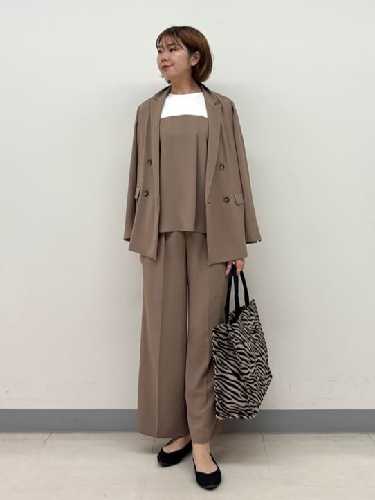 まいこさんの「INDIVI｜【着心地◎！】タックワイドパンツ」を使ったコーディネート