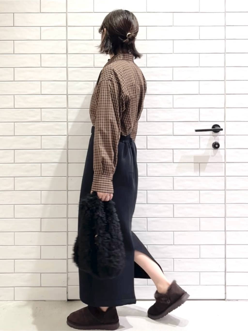 しおりさんの「OPAQUE.CLIP｜チェック柄レギュラーシャツ【洗濯機OK】」を使ったコーディネート