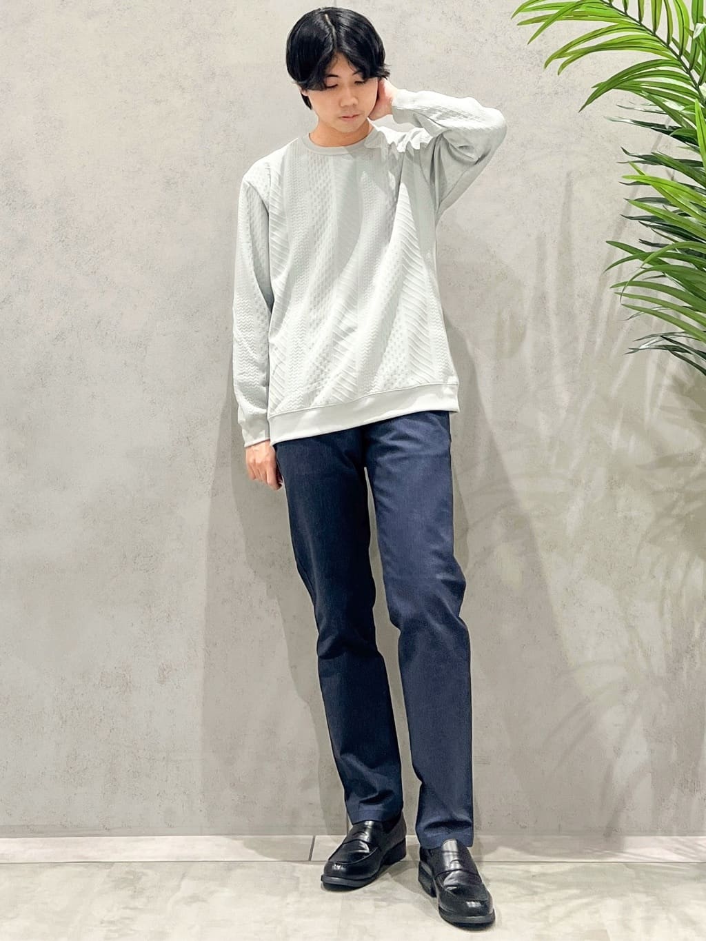 SHI-MAさんの「THE SHOP TK｜【無地に飽きた方へ】ふくれジャカードスウェット　洗濯機OK/6色展開/ユニセックスでおすすめ！」を使ったコーディネート