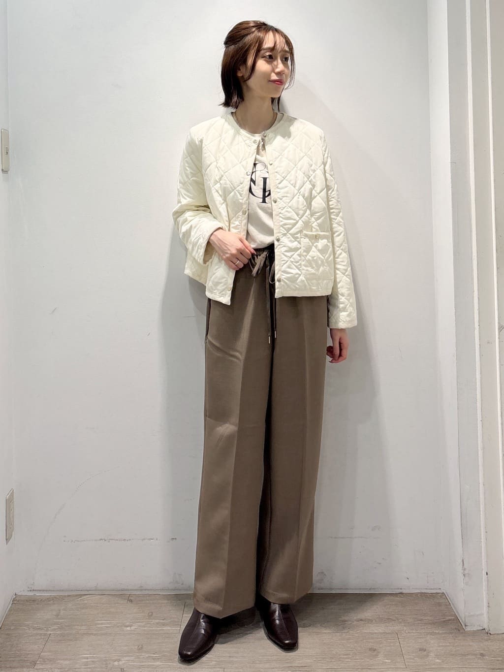 ぶまりんさんの「OPAQUE.CLIP｜ロングロゴTシャツ【洗濯機OK】」を使ったコーディネート