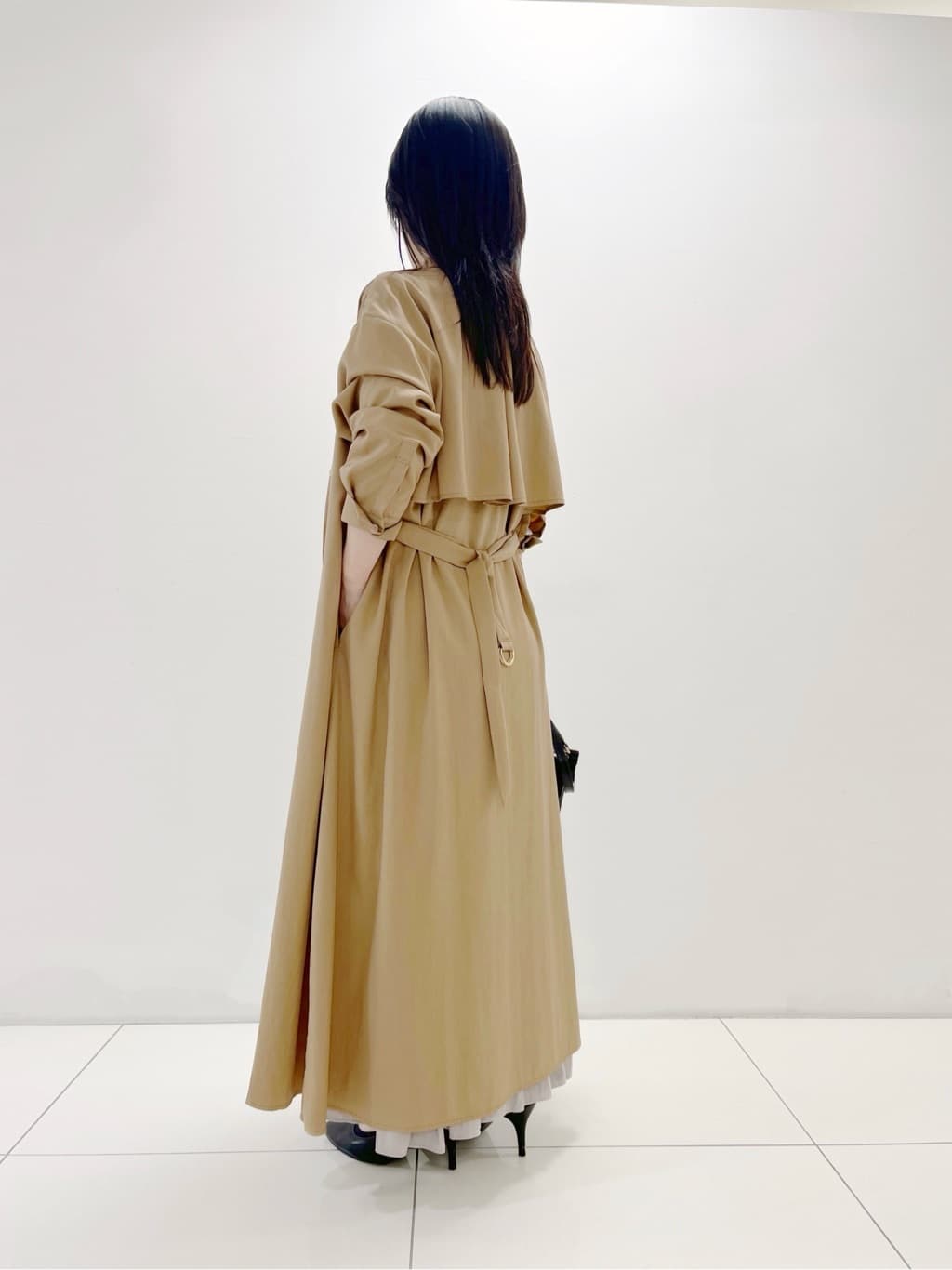 Ukiさんの「UNTITLED｜【前開きボタン/ベルト付/羽織シャツ/】2WAYトレンチ風ワンピース」を使ったコーディネート