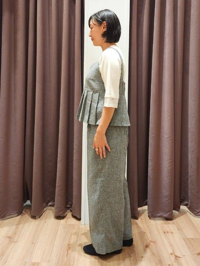 さくさんの「grove｜【ひんやり多機能】やわらかドライタッチ 袖口シアードッキングプルオーバー」を使ったコーディネート