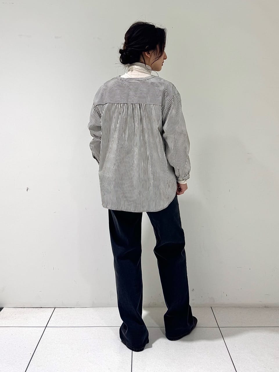 そんさんの「INDIVI｜【洗える】胸元タックフリル長袖ブラウス」を使ったコーディネート