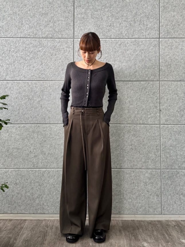 designer yukaさんの「CODE A｜short cardigan」を使ったコーディネート
