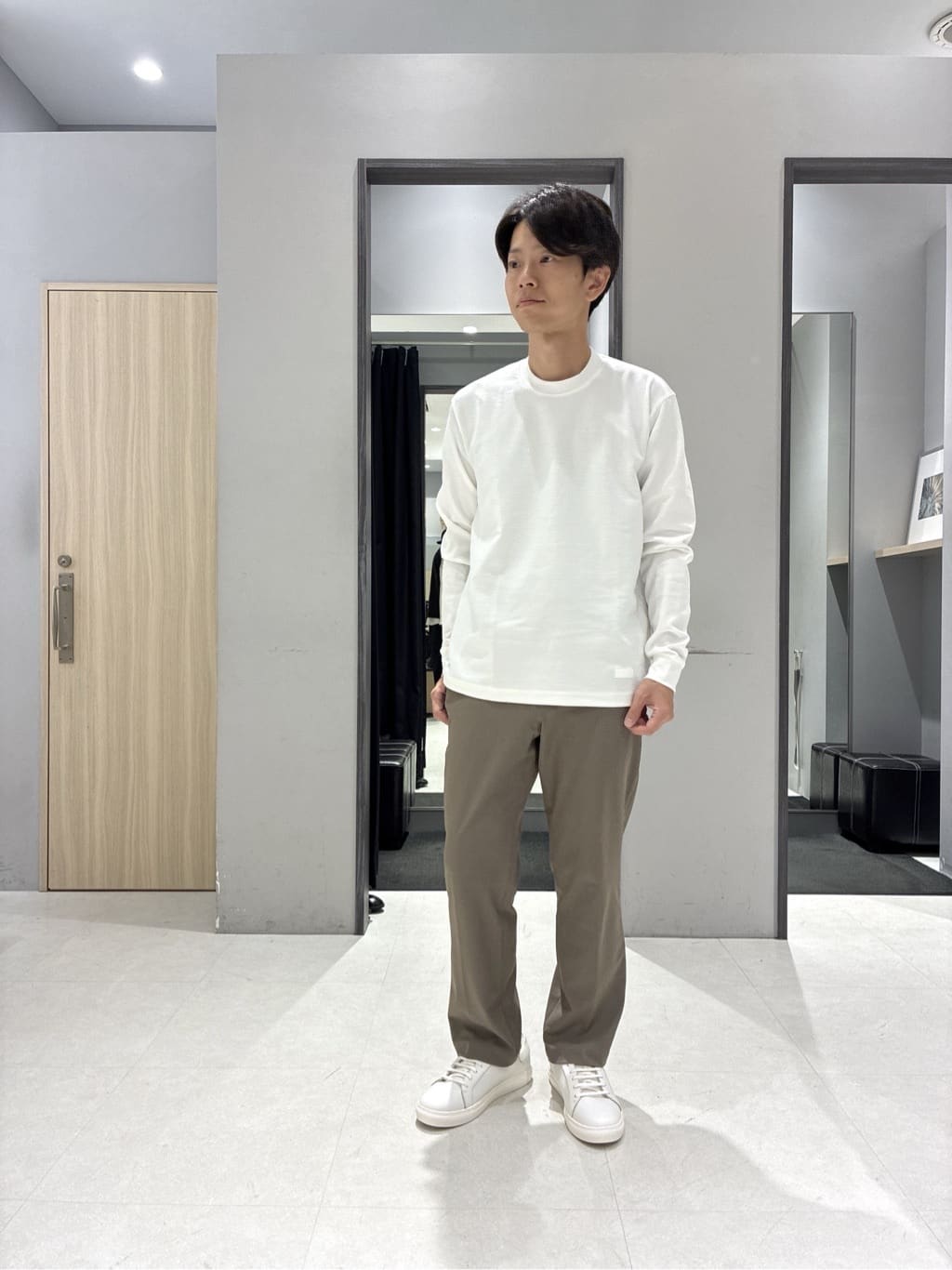 わいずみさんの「TAKEO KIKUCHI｜【Made in JAPAN】播州織 ドビー千鳥シャツ」を使ったコーディネート