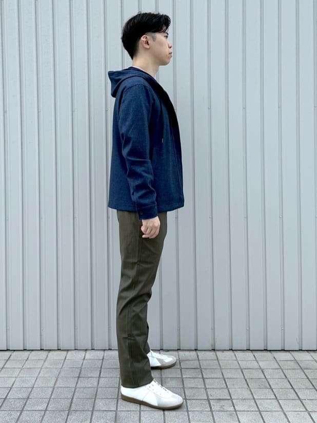 イッシーさんの「TAKEO KIKUCHI｜【JUST ONE LAYER】ダウンファブリックZIPパーカー」を使ったコーディネート