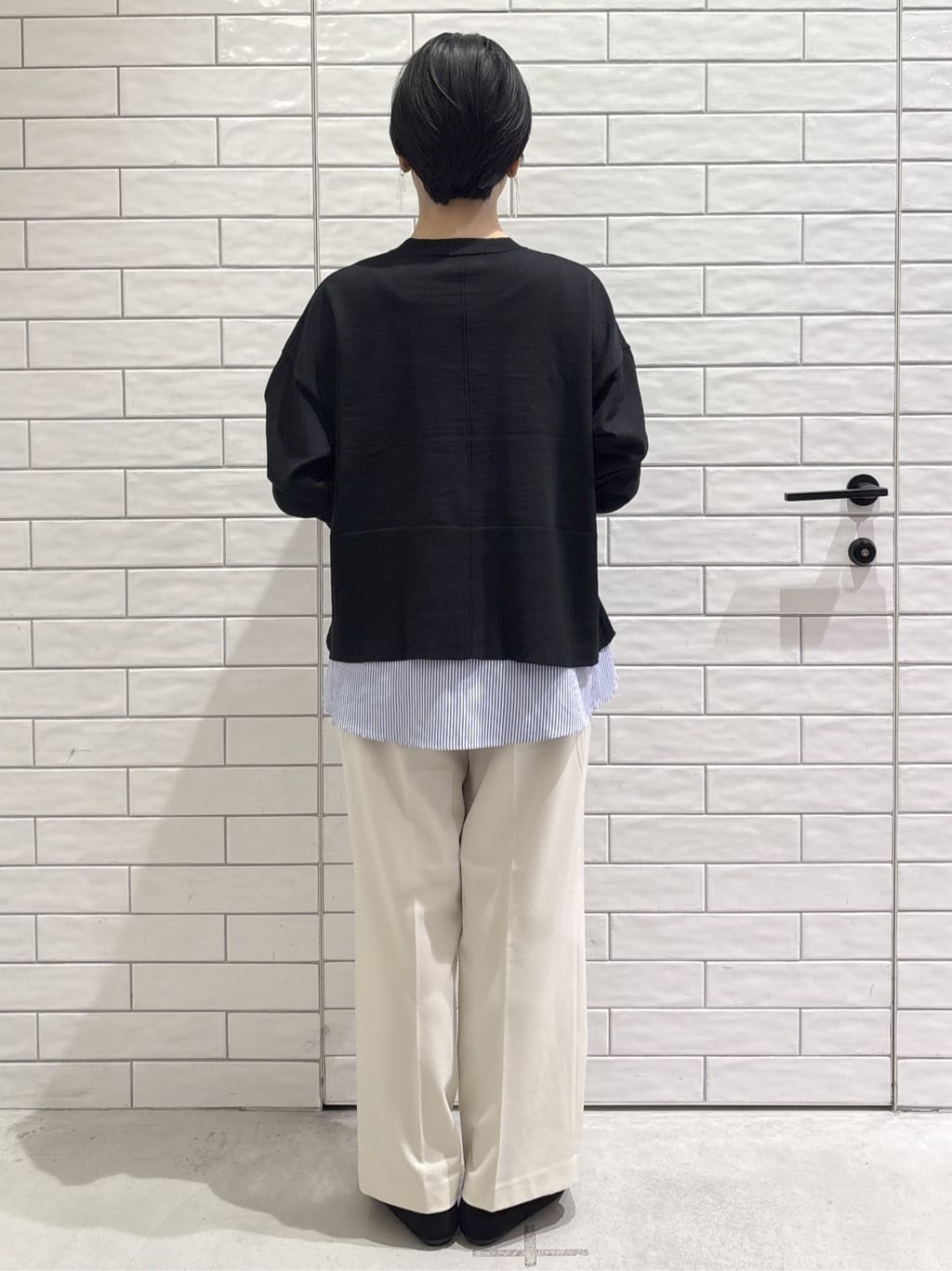 ayumiさんの「OPAQUE.CLIP｜《ツインセット》リラクシーサイドスリットニット&times;ドッキングタンク【洗濯機洗い可】」を使ったコーディネート