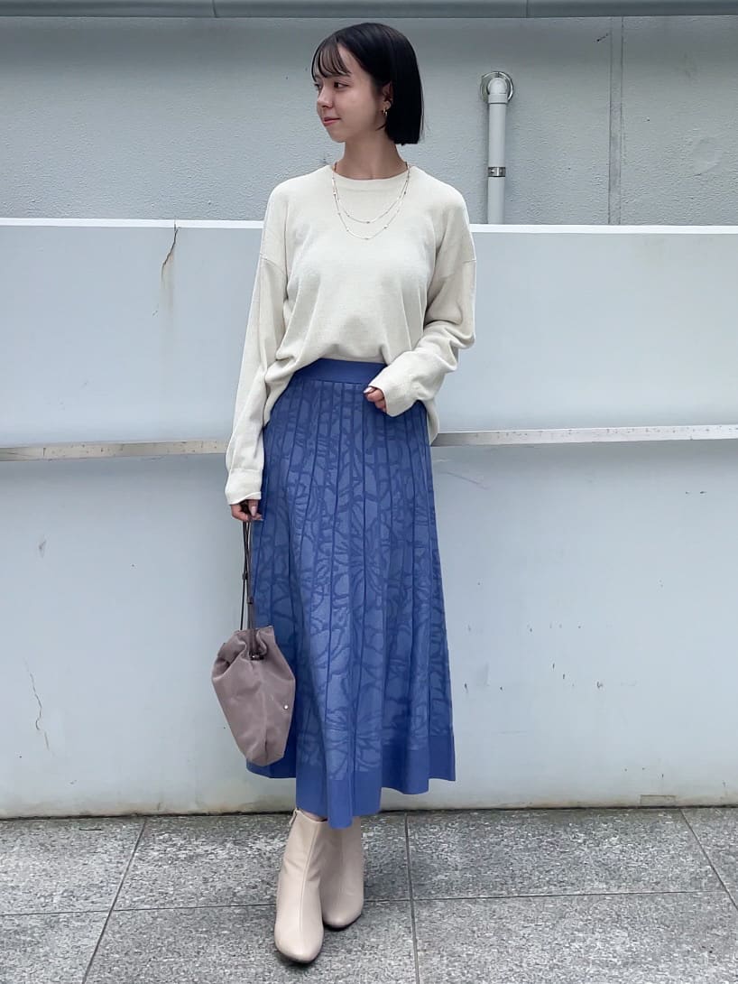 NATSUMIさんの「grove｜ラメモールヤーンプルオーバーニット」を使ったコーディネート