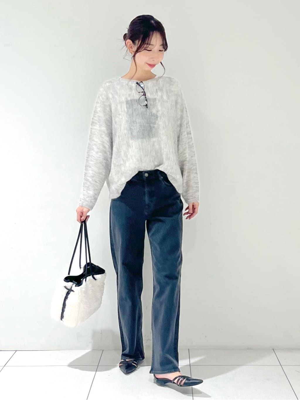 shioriさんの「INDIVI｜【キッドモヘヤ素材】ラウンドヘムニット」を使ったコーディネート