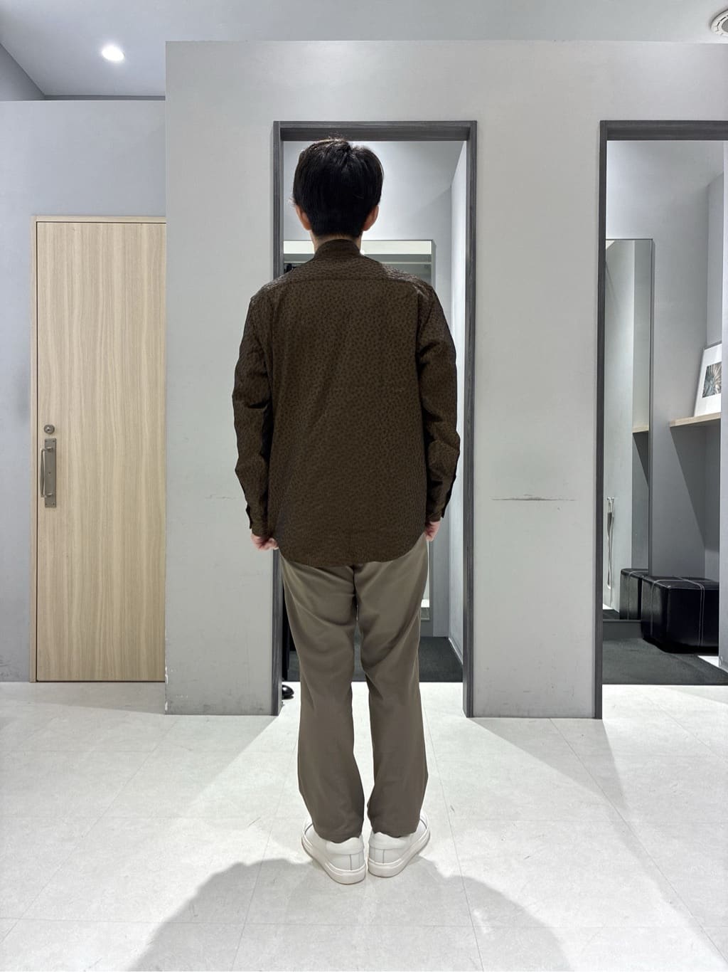 わいずみさんの「TAKEO KIKUCHI｜【Made in JAPAN】播州織 ドビー千鳥シャツ」を使ったコーディネート